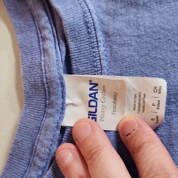 5/$25🌴Gildan Heavy Cotton Destination Graphic Small Youth Purple Tee Shirt - Picture 5 of 6